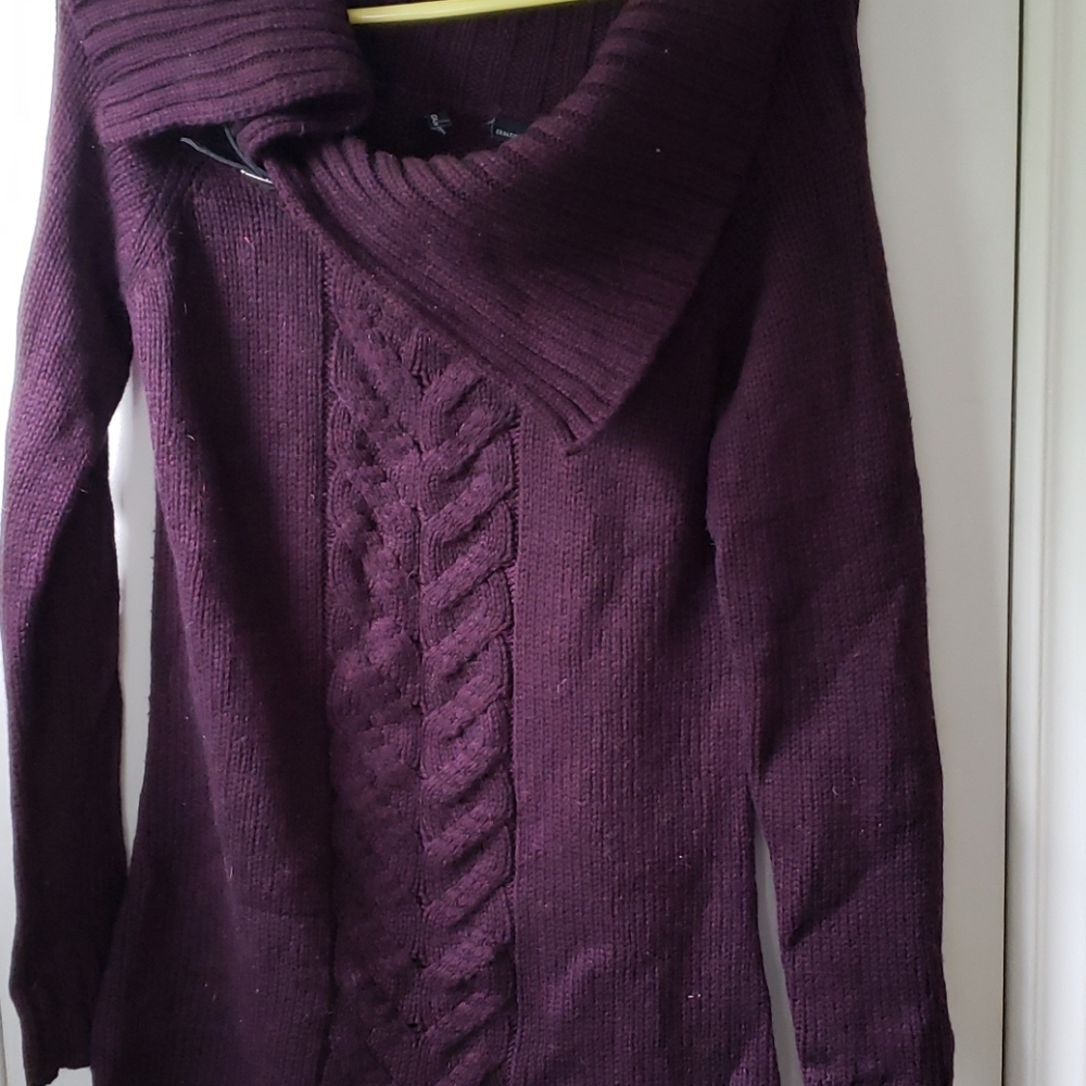 Vera Mode purple sweater